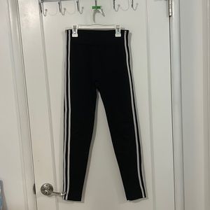 New Mix Black w/ White Stripes Leggings Size Small